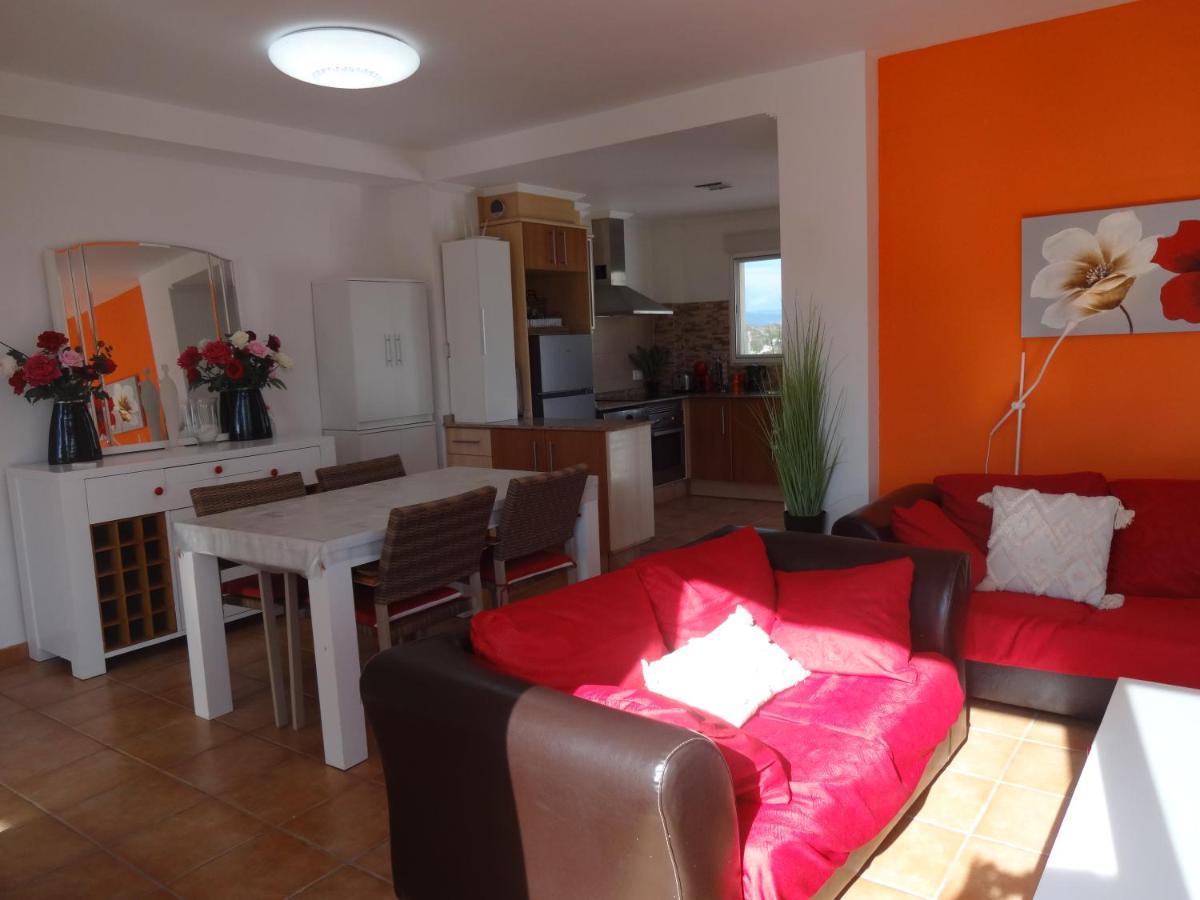 Las Palomas, Appartement 3 Chambres Avec Piscine Turis Luaran gambar